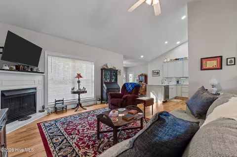 Living - 121 Sakonnet Trl, Pinehurst, NC 28374 photo 3 of 4