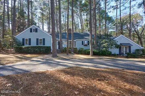 106 James Creek Rd, Southern Pines, NC 28387
