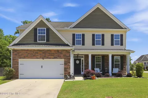 500 Sea Grass Ct, Swansboro, NC 28584
