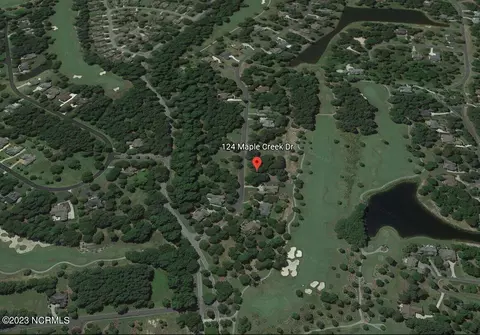 124 Maple Creek Dr, Wallace, NC 28466