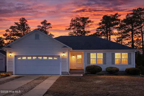 4998 N Hampton Dr SE, Southport, NC 28461