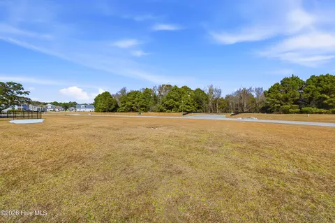 202 Marshside Lndg, Holly Ridge, NC 28445