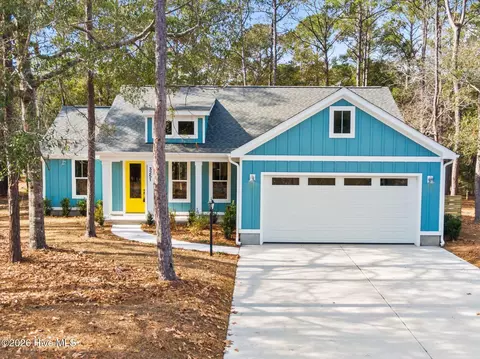 3251 Island Dr SE, Bolivia, NC 28422