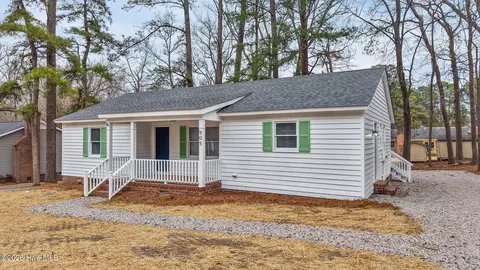 905 Beechwood Dr, Rocky Mount, NC 27803