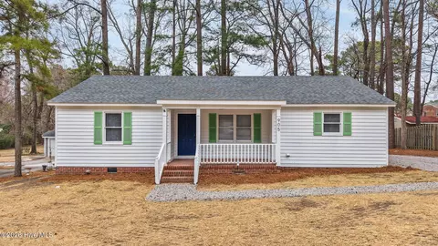 905 Beechwood Dr, Rocky Mount, NC 27803