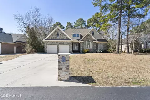 205 Port Side Dr, Sneads Ferry, NC 28460