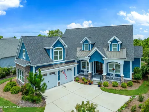 3688 Emerson Dr, Southport, NC 28461