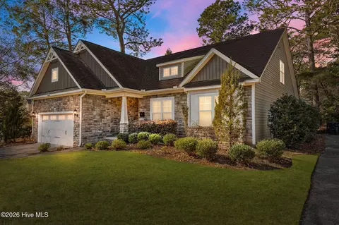308 Pinecrest Dr, Fayetteville, NC 28305