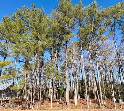 91 NE Drive Dr NW, Calabash, NC 28467