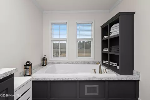Bath - 205 Terrace Ln, Conway, NC 27820 photo 4 of 7