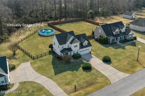 102 Wood Valley Dr, Four Oaks, NC 27524