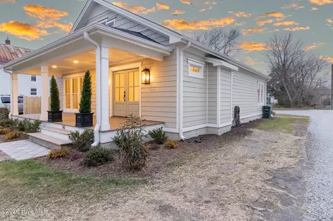 Exterior - 143 E Gale St, Edenton, NC 27932 photo 7 of 8