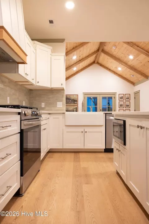 Kitchen - 143 E Gale St, Edenton, NC 27932 photo 2 of 4
