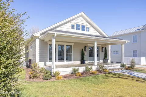 143 E Gale St, Edenton, NC 27932