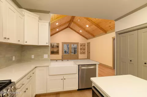 Kitchen - 143 E Gale St, Edenton, NC 27932 photo 4 of 4