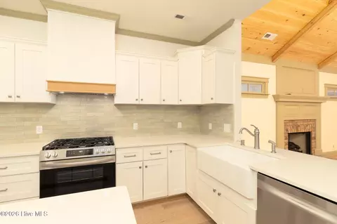 Kitchen - 143 E Gale St, Edenton, NC 27932 photo 1 of 4