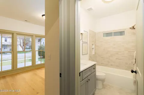 Entry Way - 143 E Gale St, Edenton, NC 27932 photo 1 of 1