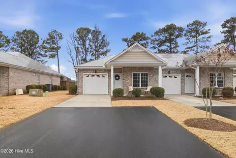 120 Grace Point Dr, Winnabow, NC 28479