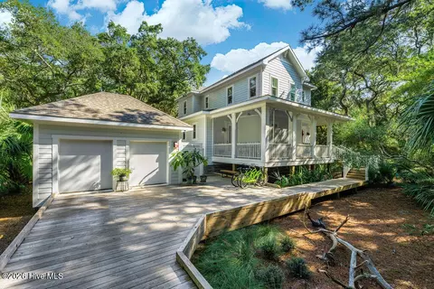 49 Fort Holmes Trl, Bald Head Island, NC 28461