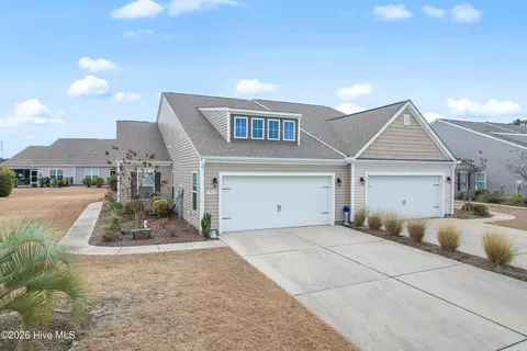 1933 Coleman Lake Dr, Calabash, NC 28467