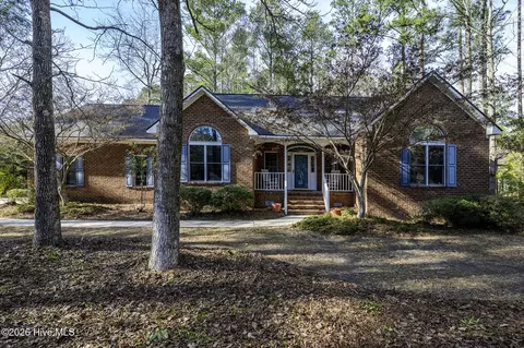 119 Saint Andrews Cir, New Bern, NC 28562