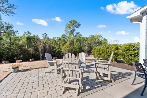 Exterior - 3809 Berkeley Ct, Southport, NC 28461 photo 8 of 17