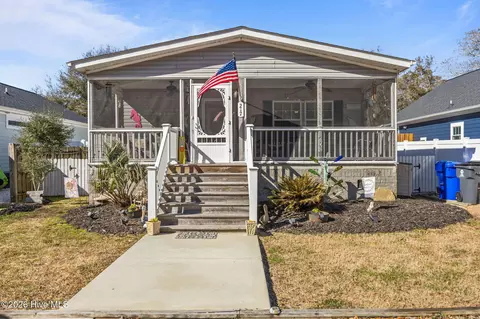 217 NE 75th St, Oak Island, NC 28465