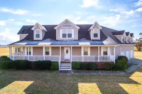 337 Woodleigh Rd, Knotts Island, NC 27950
