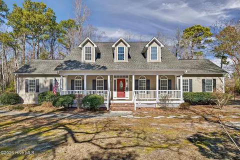 136 S Belvedere Dr, Hampstead, NC 28443