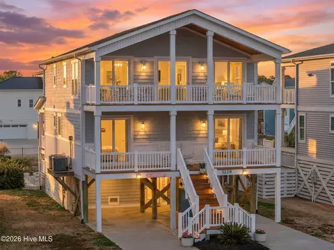 3228 E Dolphin Dr, Oak Island, NC 28465