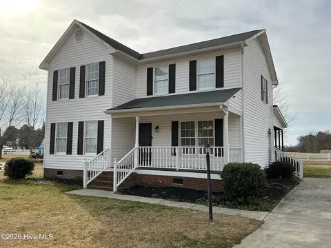 105 Carriage Ct, Dunn, NC 28334