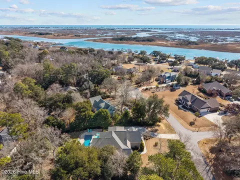 View/Area - 703 Brown Pelican Ln, Hampstead, NC 28443 photo 6 of 11
