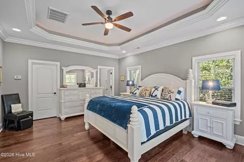 Bedroom - 703 Brown Pelican Ln, Hampstead, NC 28443 photo 2 of 10