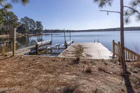 105 Mace Pt, Seven Lakes, NC 27376