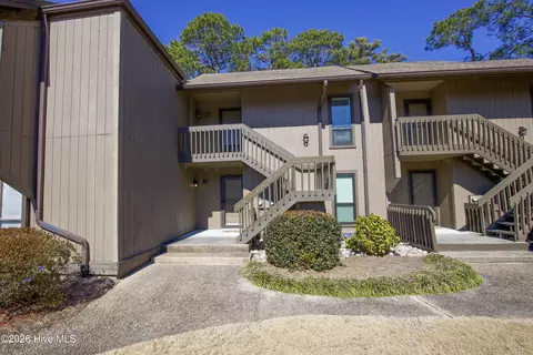 10 Pine Tree Rd # 216, Pinehurst, NC 28374