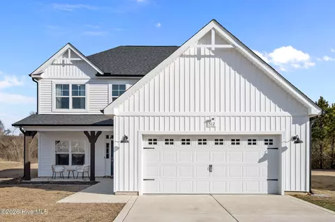 512 Harvest Meadow Xing, Jacksonville, NC 28546