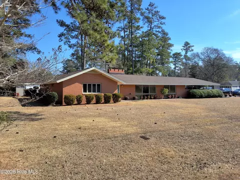 503 Anderson St, Tabor City, NC 28463