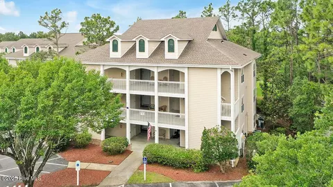 3350 Club Villas Dr # 105, Southport, NC 28461