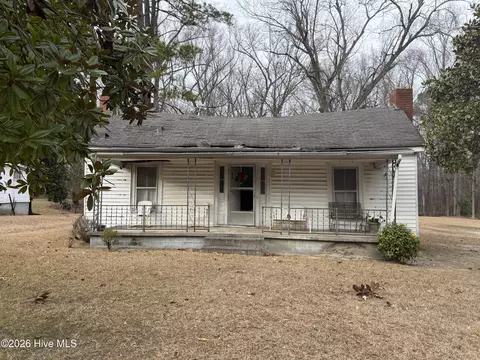 214 E Central St, Seaboard, NC 27876