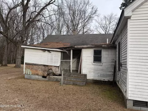 Exterior - 214 E Central St, Seaboard, NC 27876 photo 2 of 6