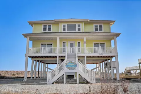 1078 New River Inlet Rd, North Topsail Beach, NC 28460