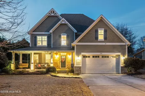 128 Little Bay Dr, Cedar Point, NC 28584