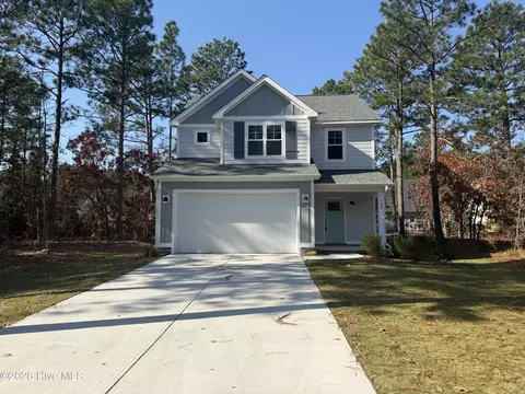 724 Blue Bird Dr, Vass, NC 28394
