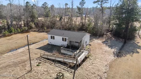 270 Smith Creek Rd, Bayboro, NC 28515