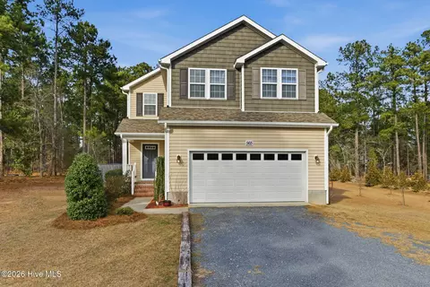 565 W Philadelphia Ave, Pinebluff, NC 28373