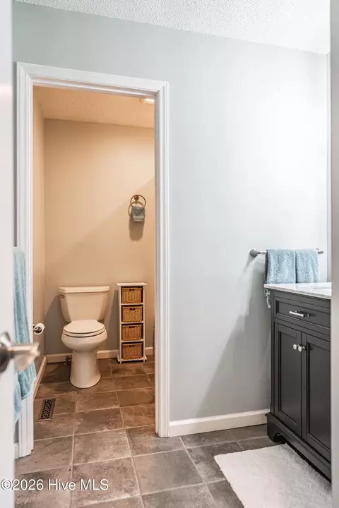 Bath - 140 Barton Hills Ct, Pinehurst, NC 28374 photo 6 of 11