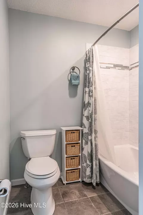 Bath - 140 Barton Hills Ct, Pinehurst, NC 28374 photo 10 of 11
