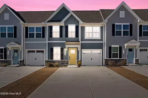 3171 Edgehill Dr, Navassa, NC 28451