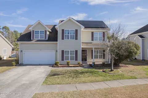 140 Moonstone Ct, Jacksonville, NC 28546