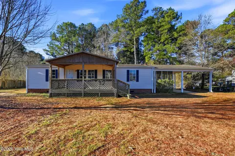 954 Arvida Spur Rd, Rocky Point, NC 28457
